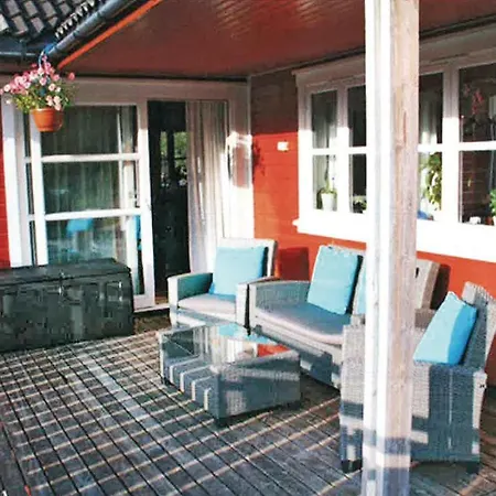 4 Bedroom Lovely In Holiday home Svolvaer